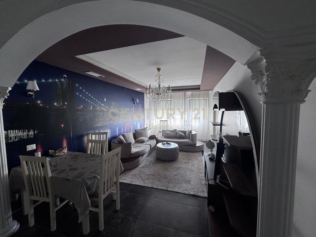Apartament 2+1+ 2 tualete Me Qira në Sarreq, Shkodër