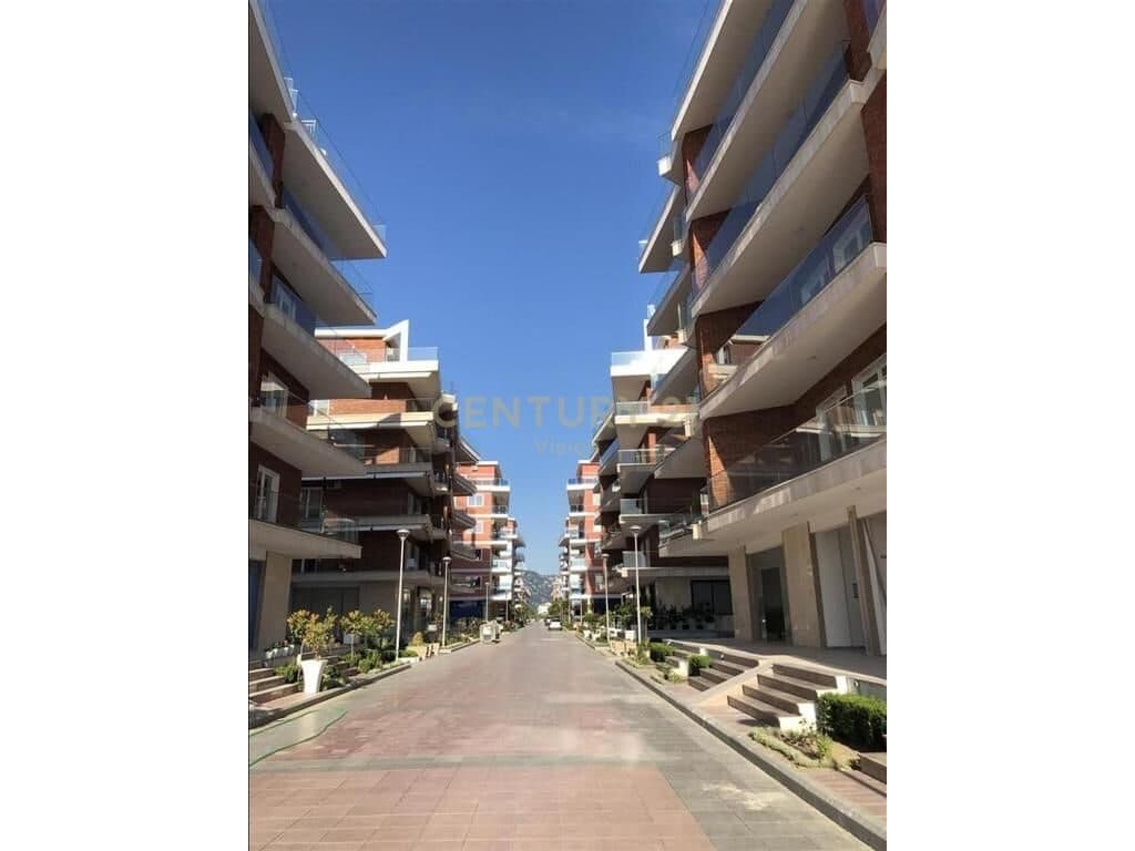 Commercial premises for sale in Velipojë - 96.80 m²