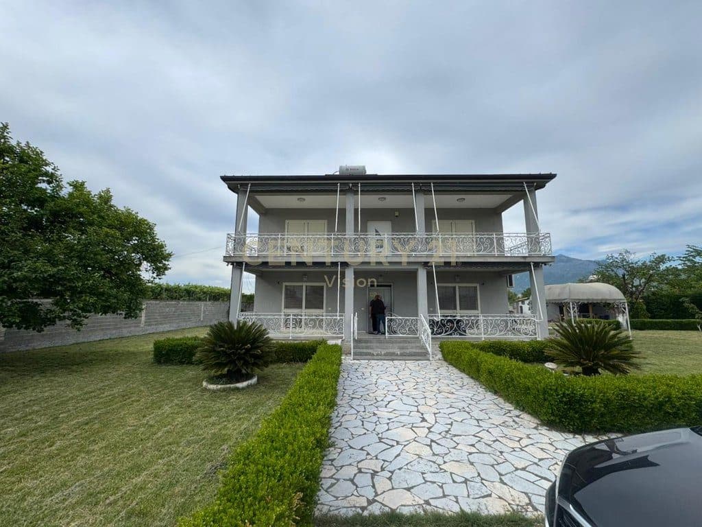 2-story villa and land For Sale in Grudë e Re, Shkodër - €250,000 2