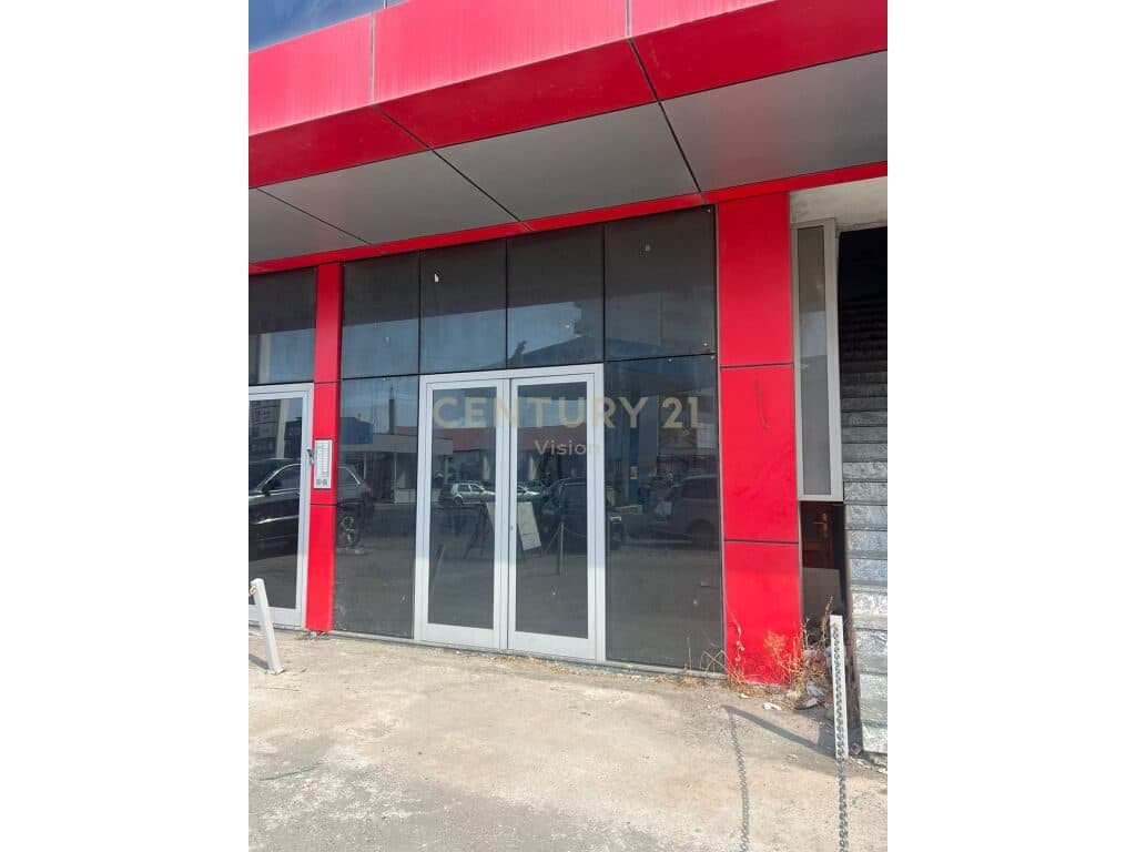 Ambient Biznesi për Shitje në Shkodër, Rus - 215,9 m²