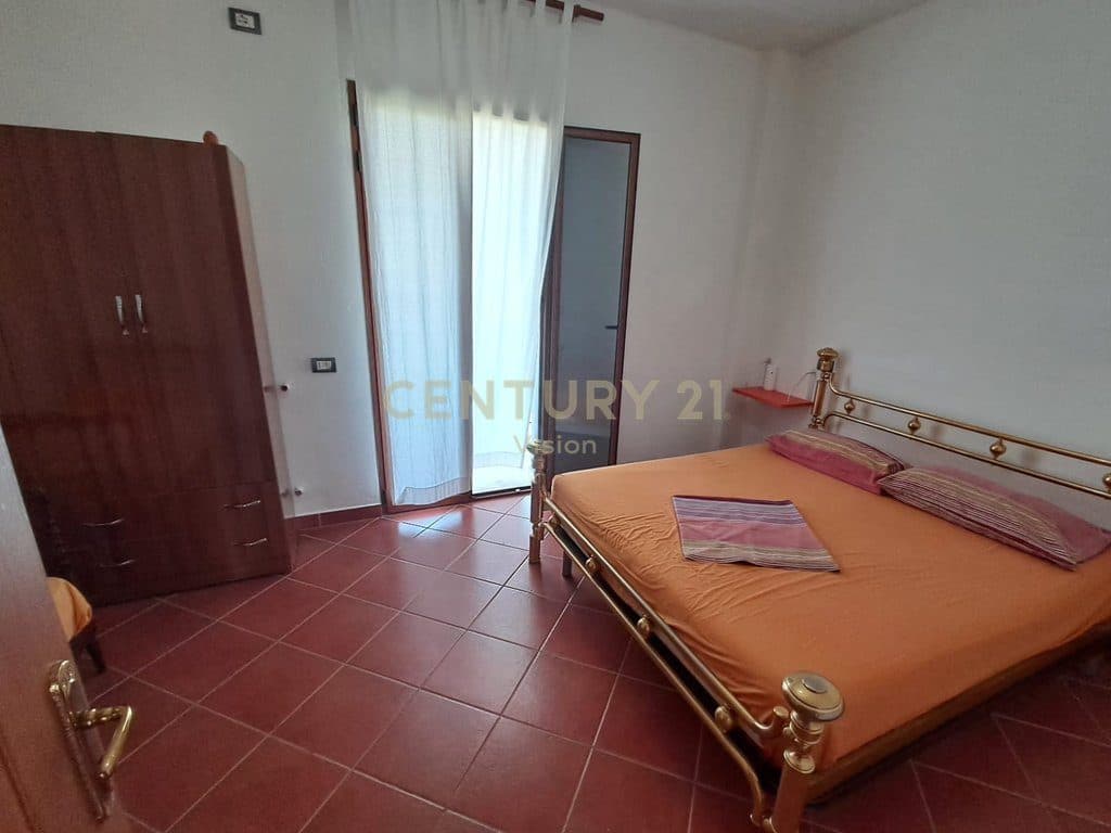 4-story hotel + 2400 m2 plot for sale in Shengjin | 2400 m²