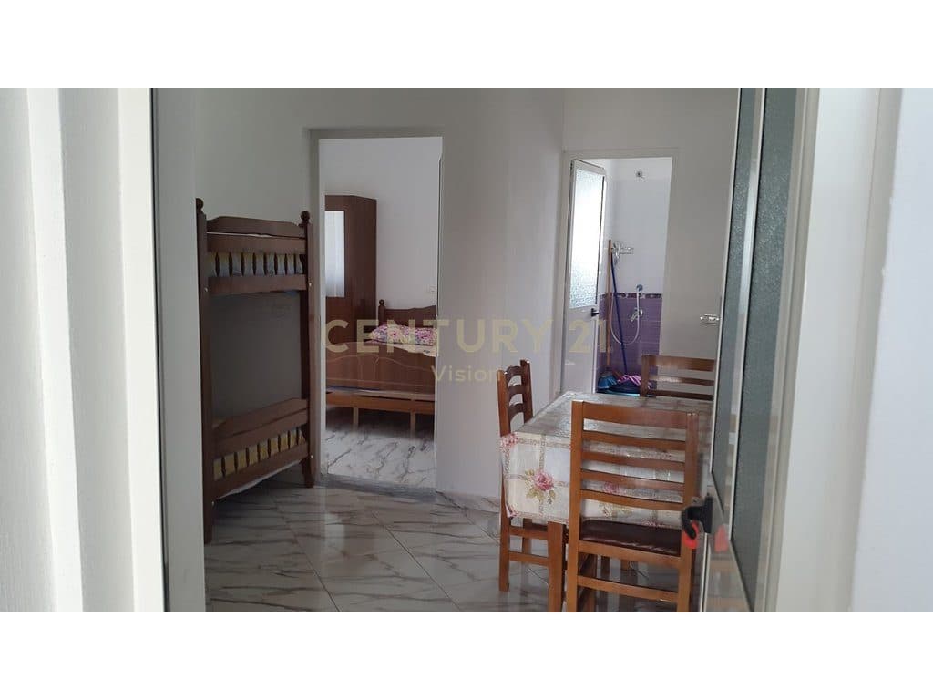 Hotel 3-katesh + toke për shitje në Velipojë, Shkodër.