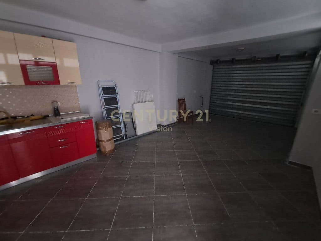 Garage for sale Rus, Shkodër | 34.80 m²