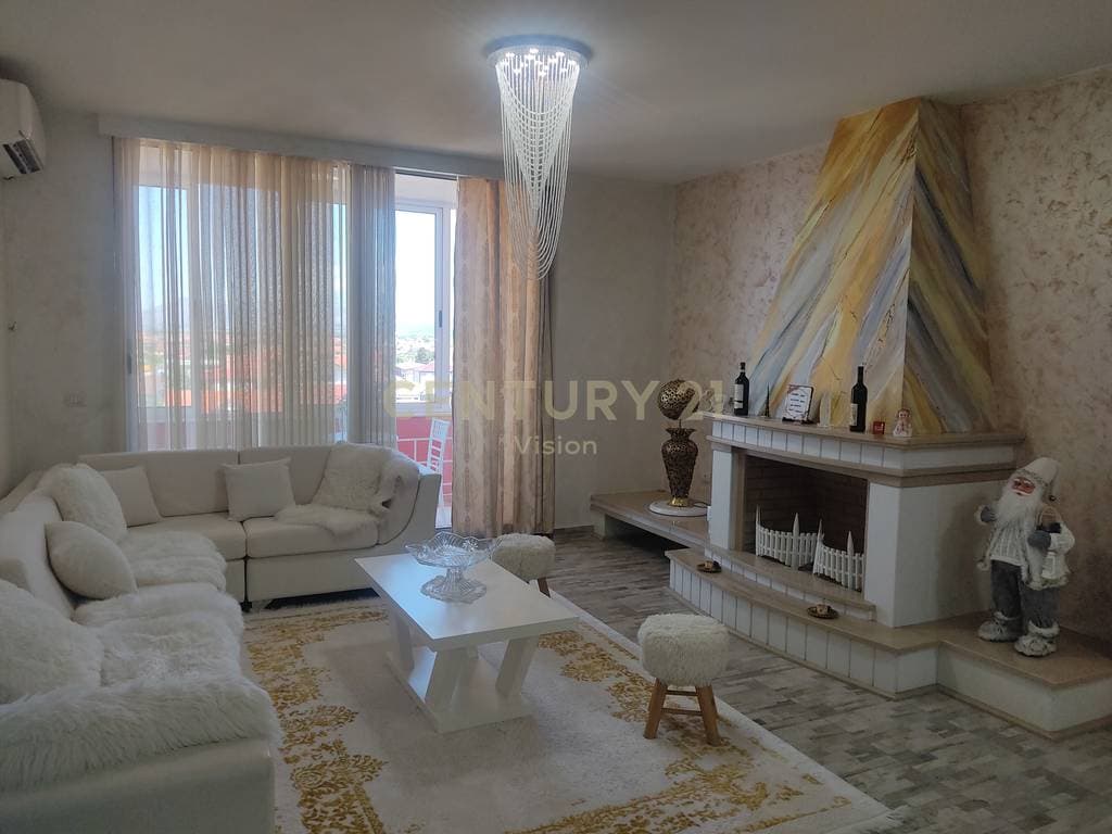 Apartament 3+1+2 për shitje në Shkodër, Rus | 150 m²