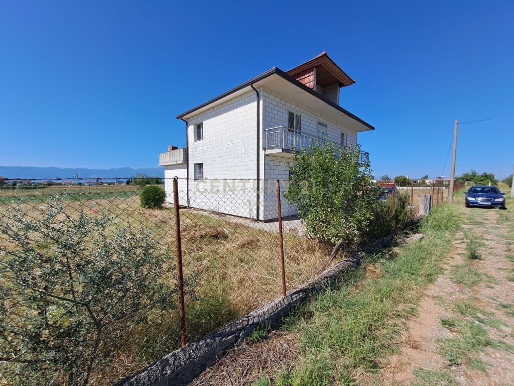 HOUSE AND LAND FOR SALE