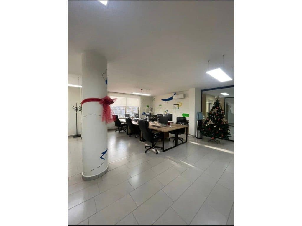 Business Premises for Rent for Office 3