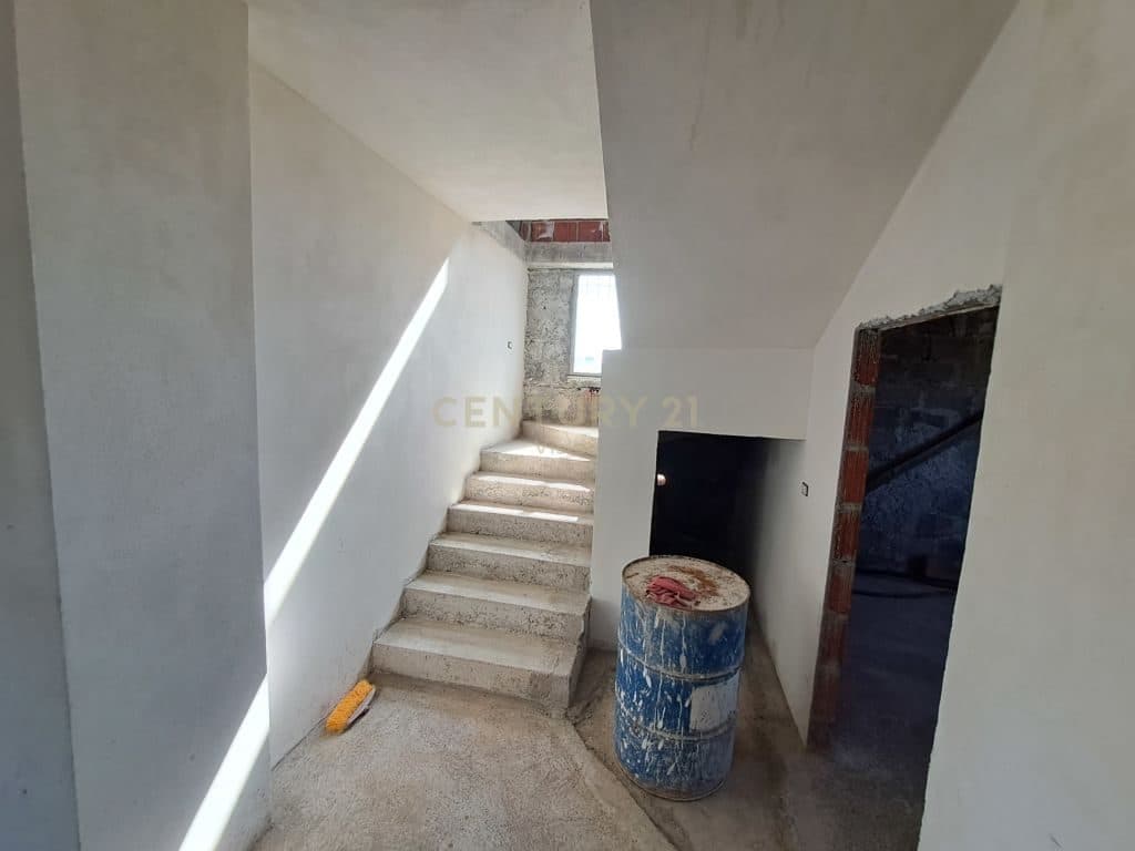 HOUSE AND LAND FOR SALE 2