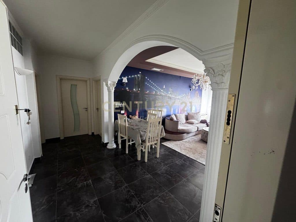 Apartament 2+1+ 2 tualete Me Qira në Sarreq, Shkodër 2