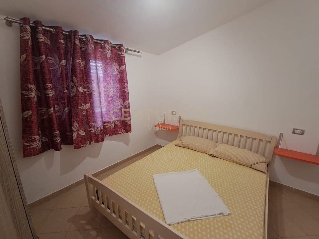 4-story hotel + 2400 m2 plot for sale in Shengjin | 2400 m²
