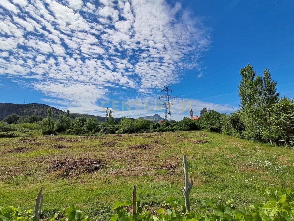 Tokë Për Shitje në Vau i Dejës, Shkodër - 60,000€ | 3515 m²