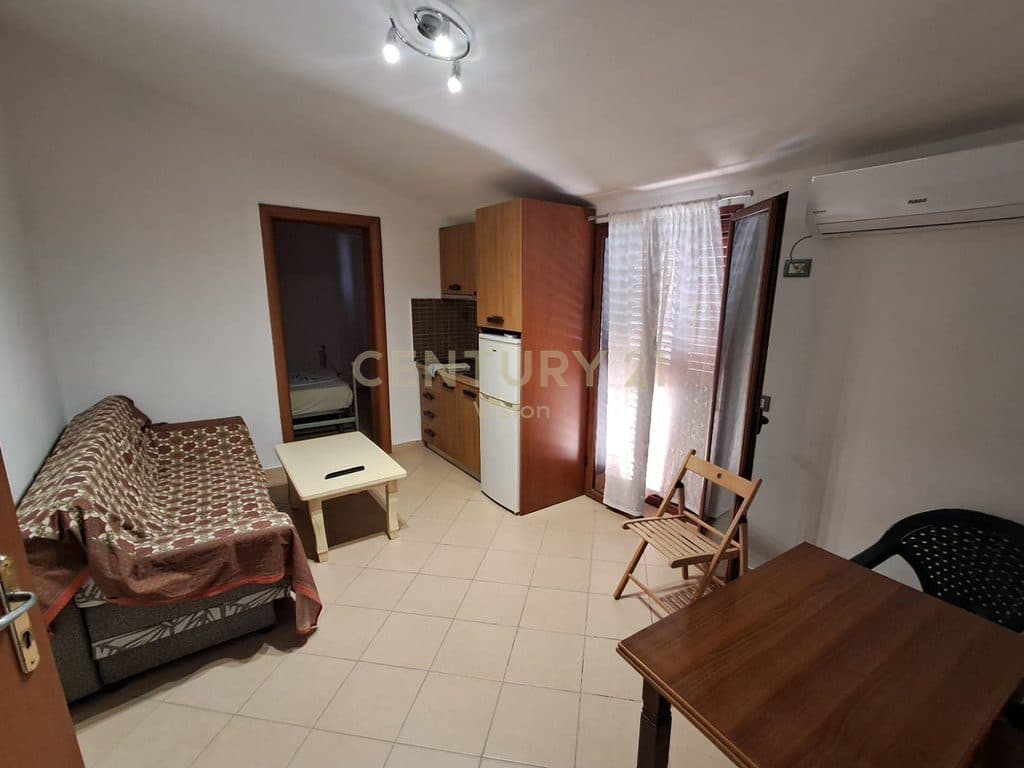 4-story hotel + 2400 m2 plot for sale in Shengjin | 2400 m²