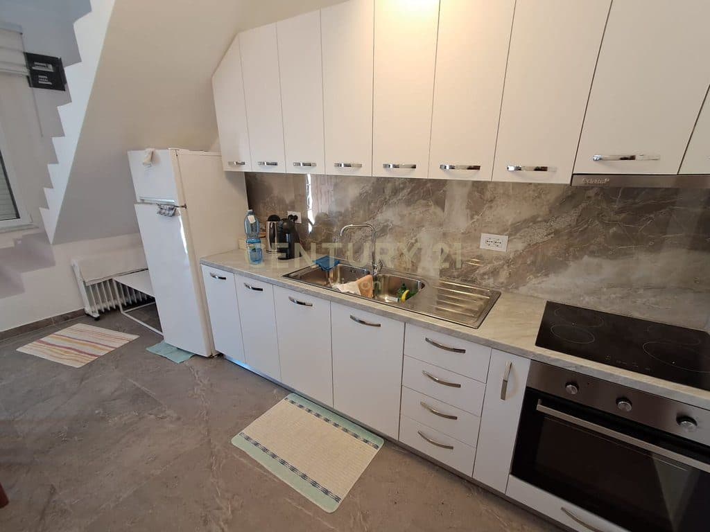 Shtëpi private 3-kateshe Për Shitje , Hardhiat e Egra, Shkodër | 178 m² 2