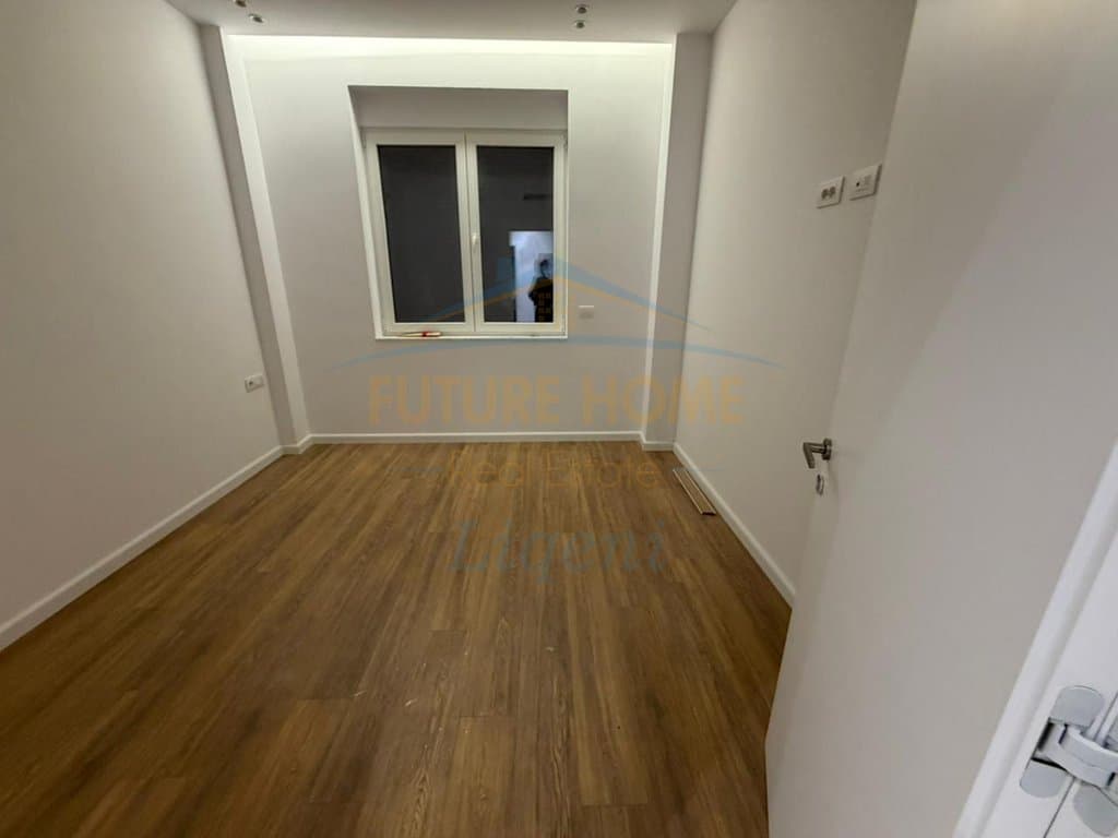 Shitet, Apartament 1+1, Rruga Eduard Mano, Liqeni i Thate, Tiranë. 4