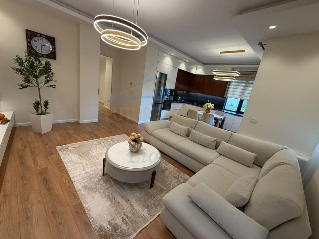 Qera, Apartament 2+1+2+Depo+Post Parkimi, Park Gate ,Rruga e Elbasanit. 2