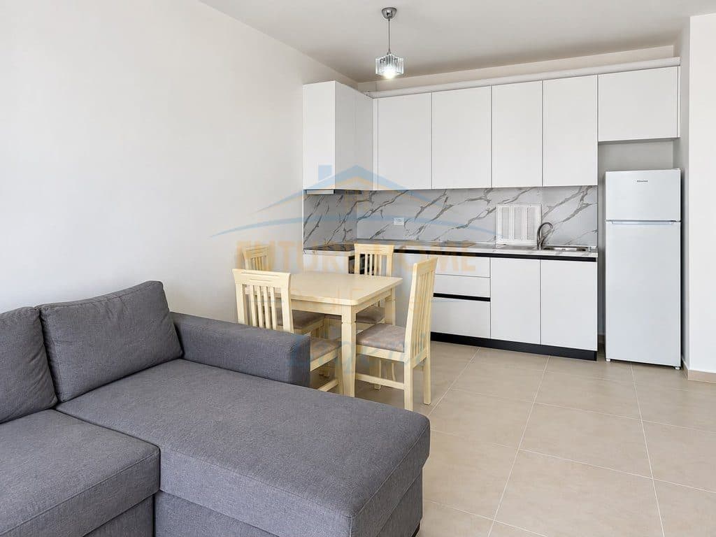Shitet, Apartament 2+1, Univers City, Tiranë 3