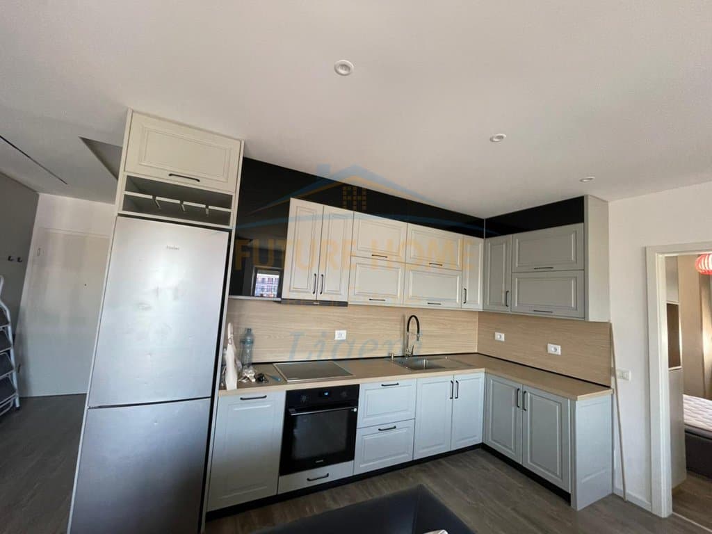 Qera, Apartament 2+1, Ish Parku i Autobuzave, Tirane. 3