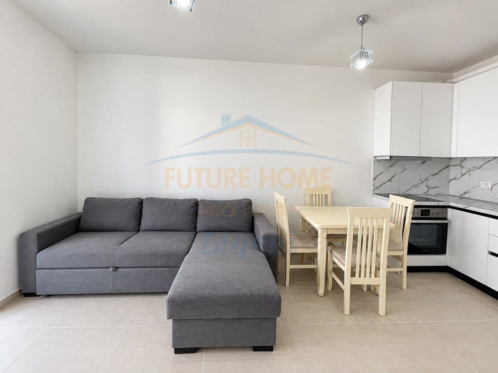 Shitet, Apartament 2+1, Univers City, Tiranë