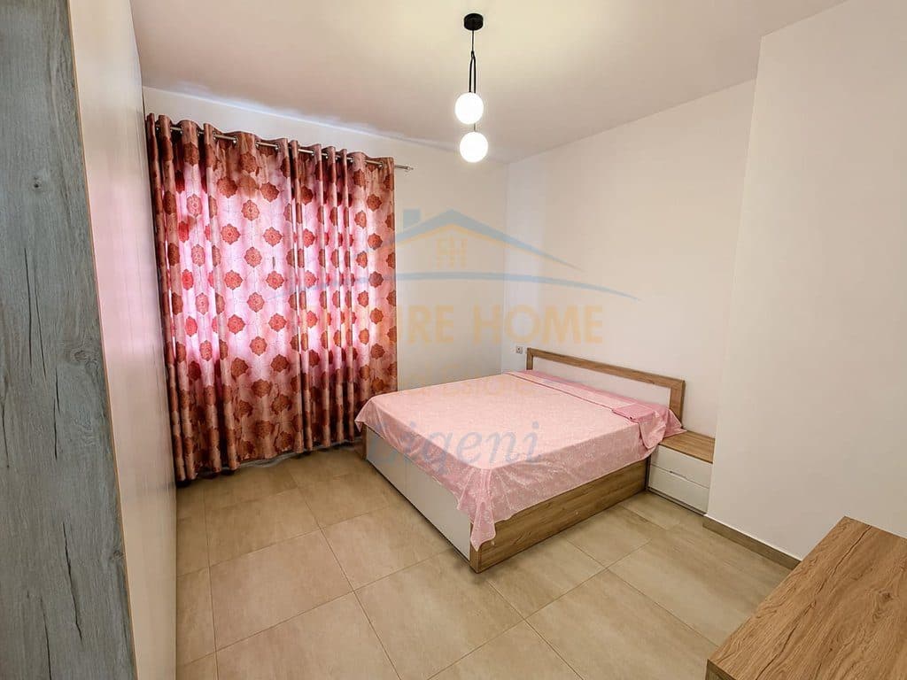Shitet, Apartament 1+1, Kopshti Botanik, Tirane. 4