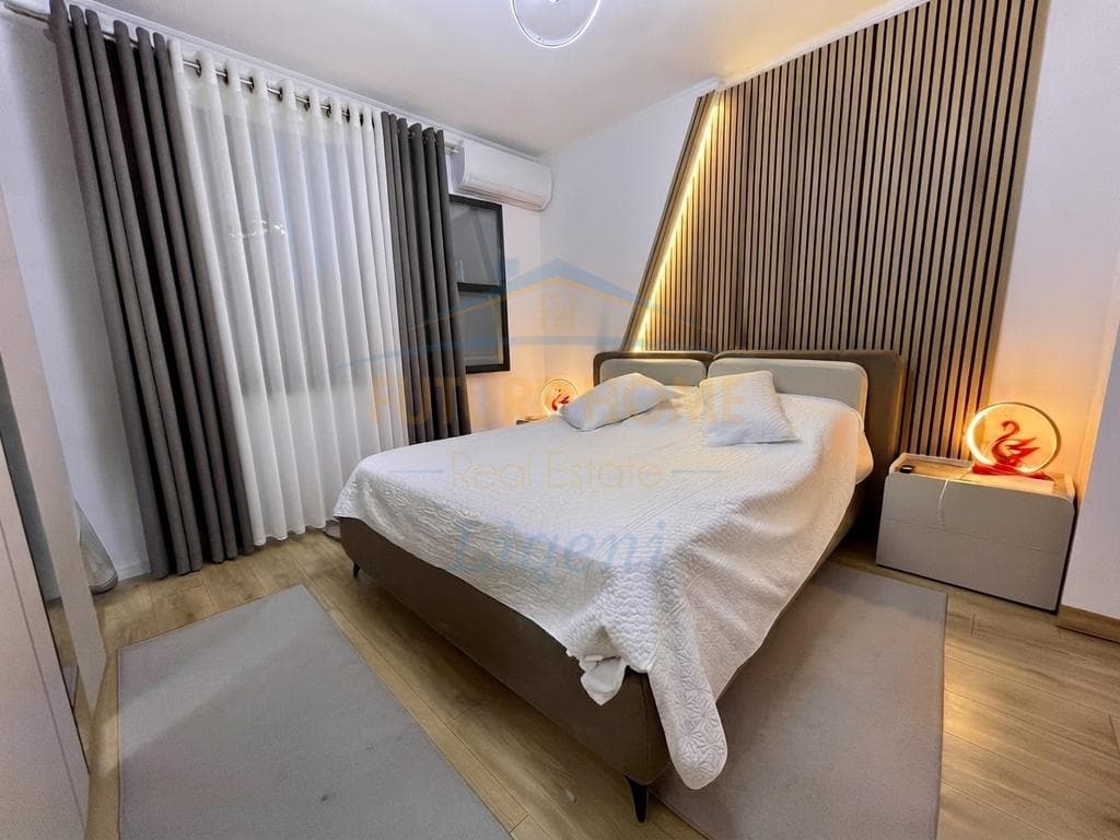 Shitet, Apartament 1+1 (I Konvertuar ne 2+1), Kinostudio, Tiranë 4