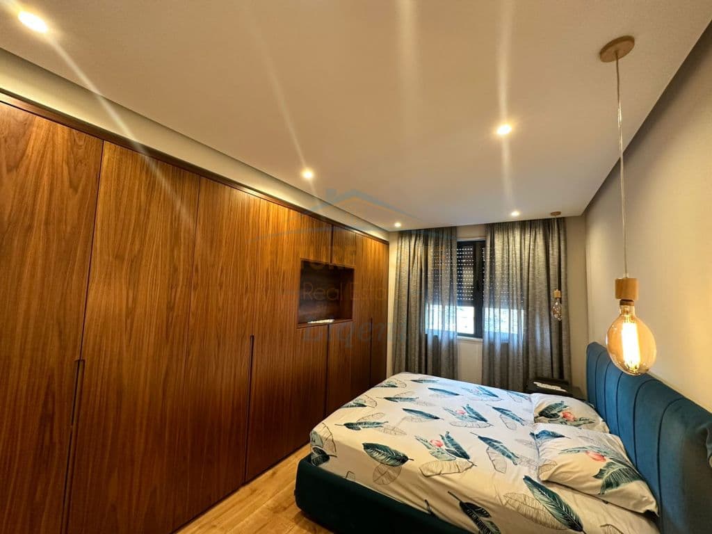 Qera, Apartament 3+1+2, Residenca Alba, Tiranë. 3
