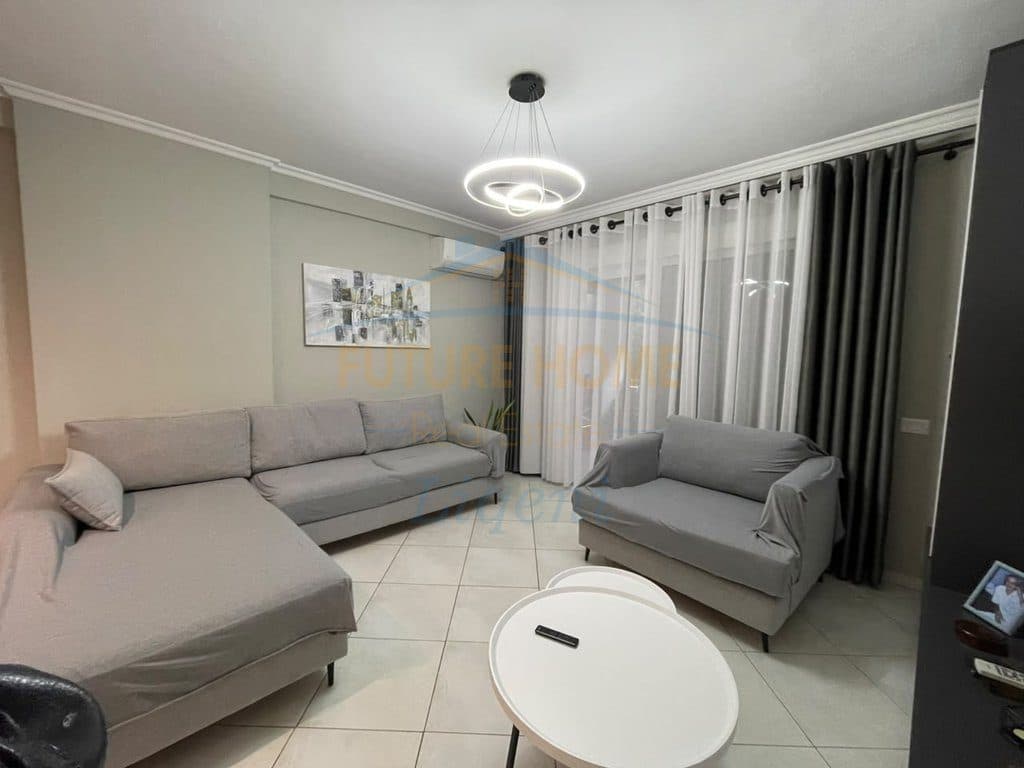 Shitet, Apartament 2+1, Liqeni i Thatë, Tiranë 285,000 €
