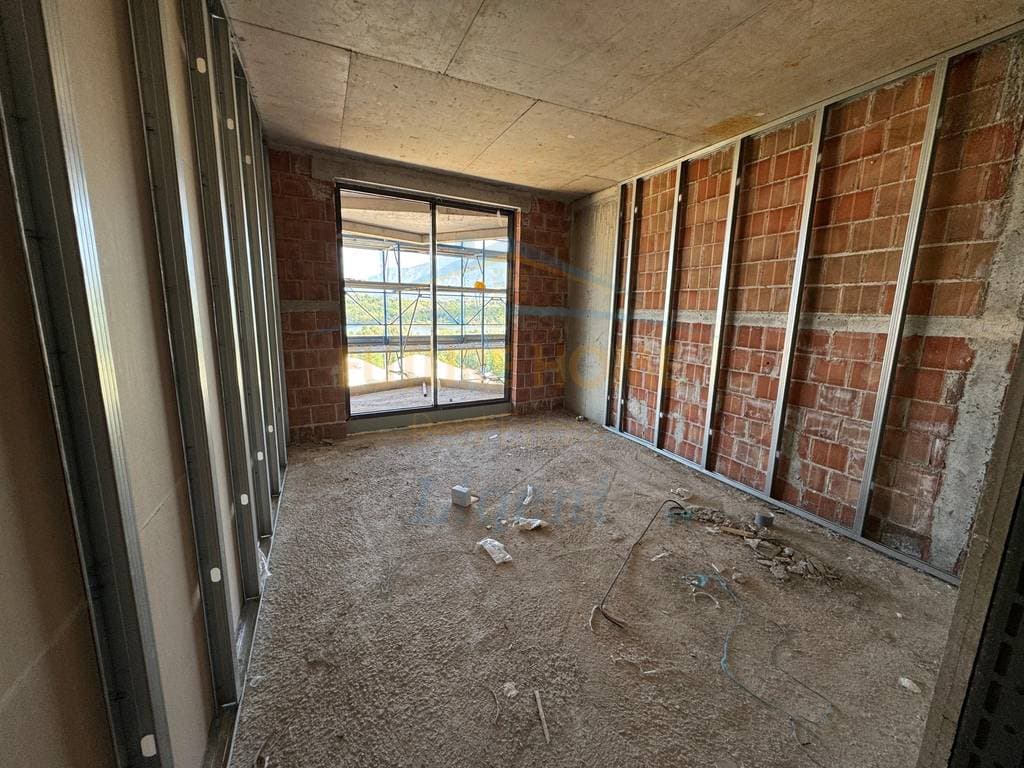 Shitet, Apartament 1+1, Liqeni i Thatë, Tiranë 4