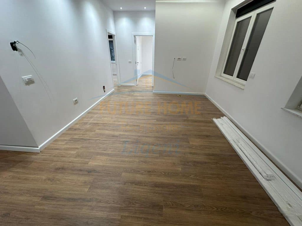 Shitet, Apartament 2+1, Rruga Eduard Mano, Liqeni i Thate, Tiranë. 2