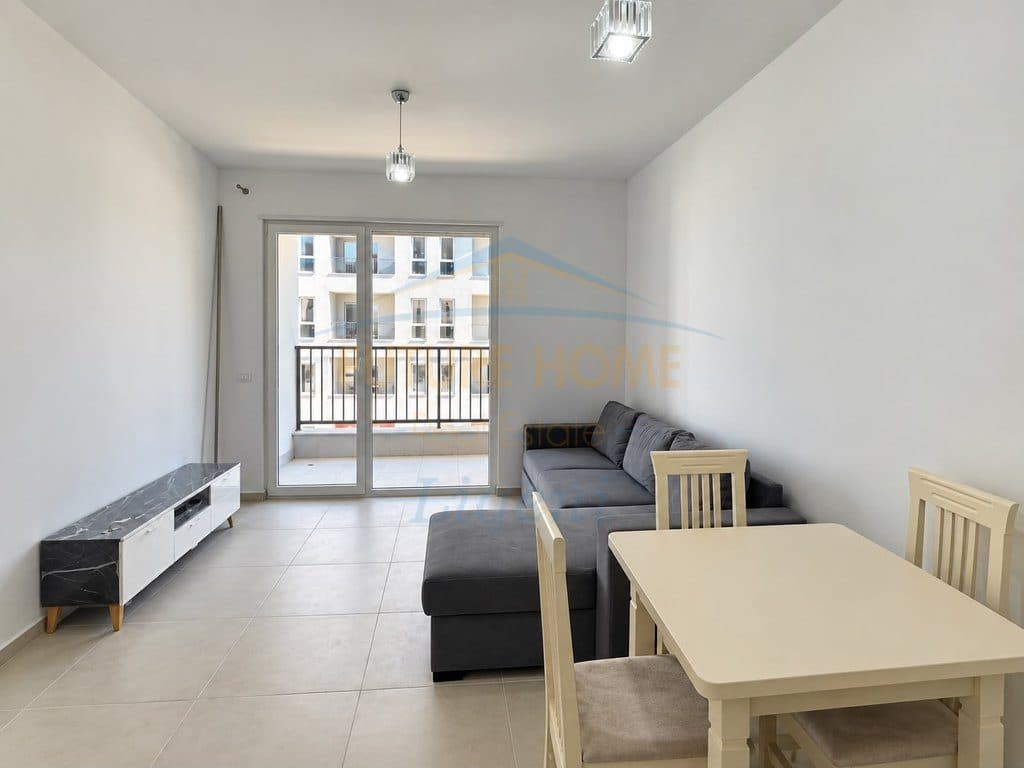 Shitet, Apartament 2+1, Univers City, Tiranë 2