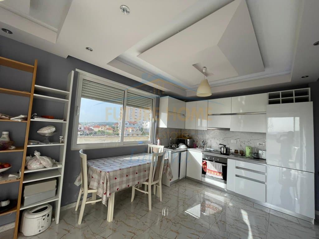 Shitet, Apartament 2+1+Verande, Fresk, Tirane. 4