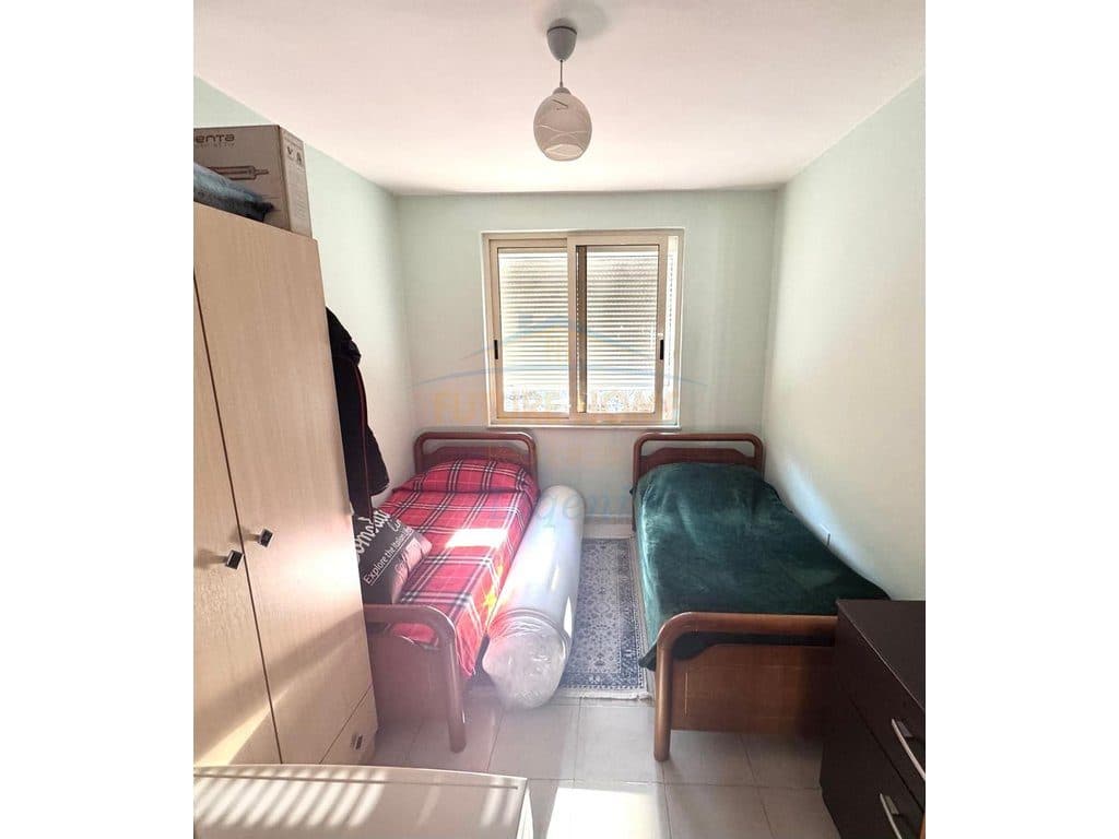 Shitet, Apartament 2+1, Bllok, Tiranë 3