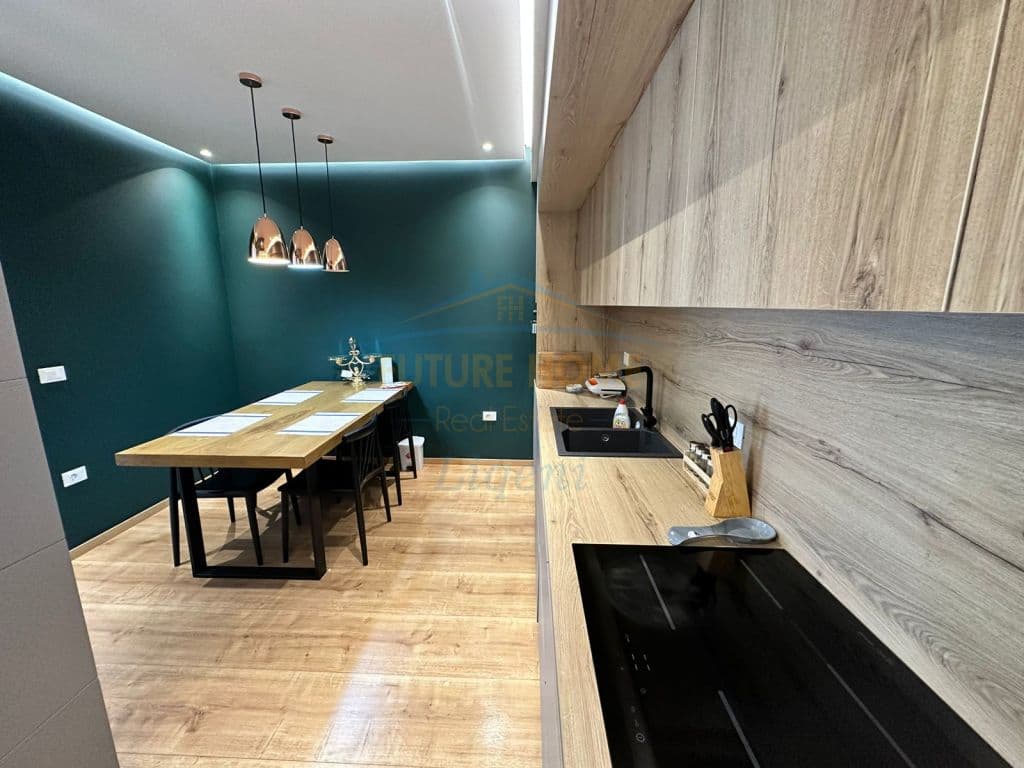 Qera, Apartament 3+1+2, Residenca Alba, Tiranë. 2