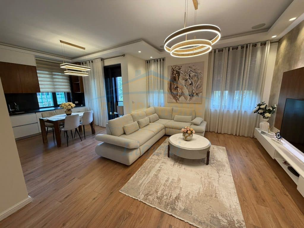 Qera, Apartament 2+1+2+Depo+Post Parkimi, Park Gate ,Rruga e Elbasanit.