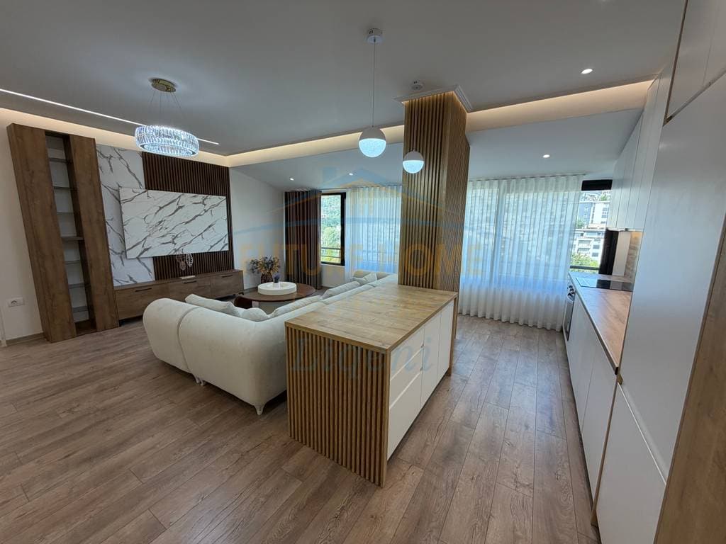 Shitet, Apartament 2+1, Liqeni i Thatë, Tiranë. 3