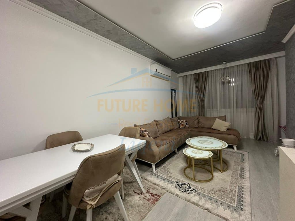 Qera , Apartament 2+1+2 Unaza e Re , Tirane 3