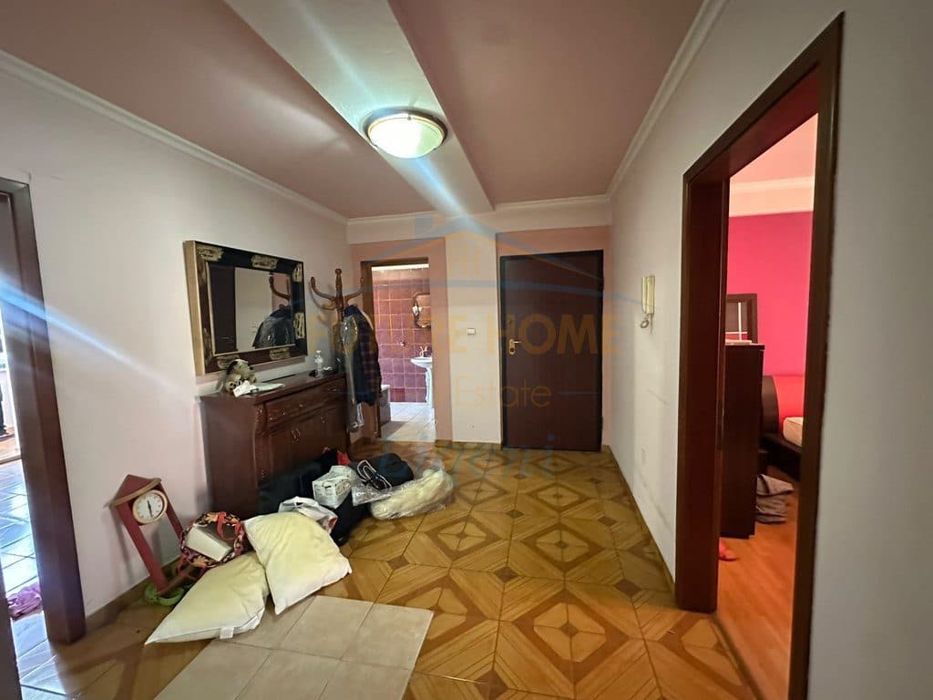 Shitet, Apartament 2+1, Blloku 4