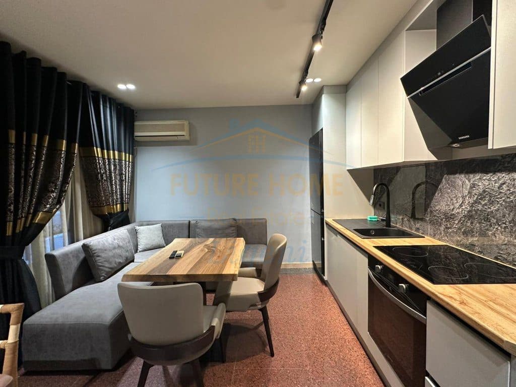 Shitet, Apartament 1+1, Shallvaret, Tiranë