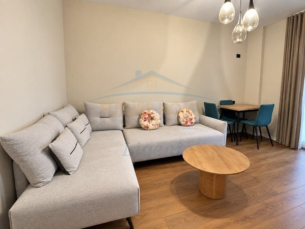 Apartament për shitje tek Liqeni i Thatë, Tirane.
