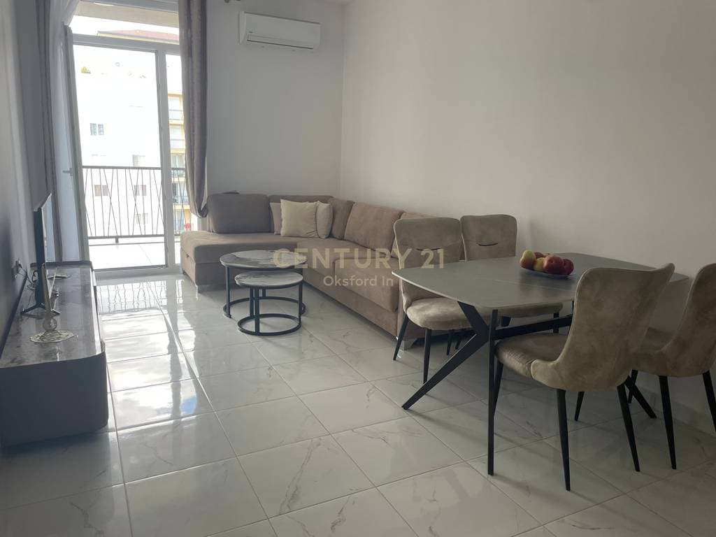 Jepet Apartament 1+1 me Qira ne Shengjin 2