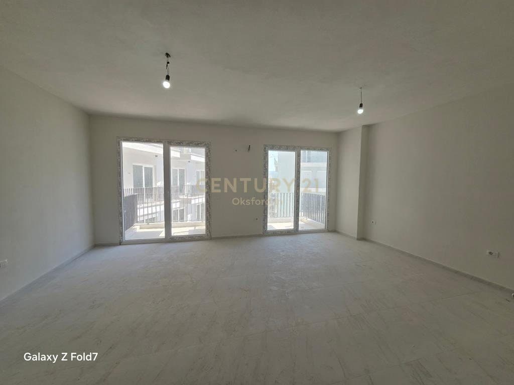 APARTAMENT PER SHITJE 2+1 TE RANA HEDHUN , SHENGJIN