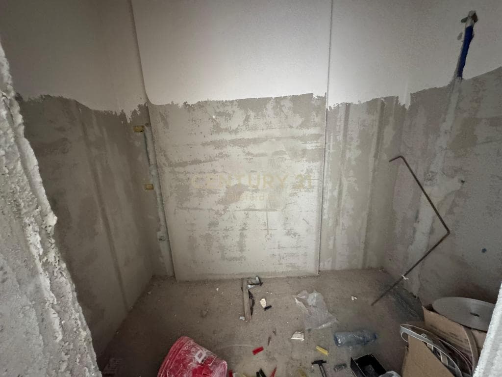 SHITET APARTAMENT 1+1 NE KUNE,SHENGJIN 4