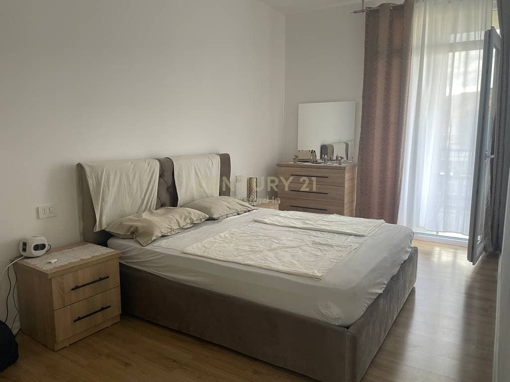 Jepet Apartament 1+1 me Qira ne Shengjin 4