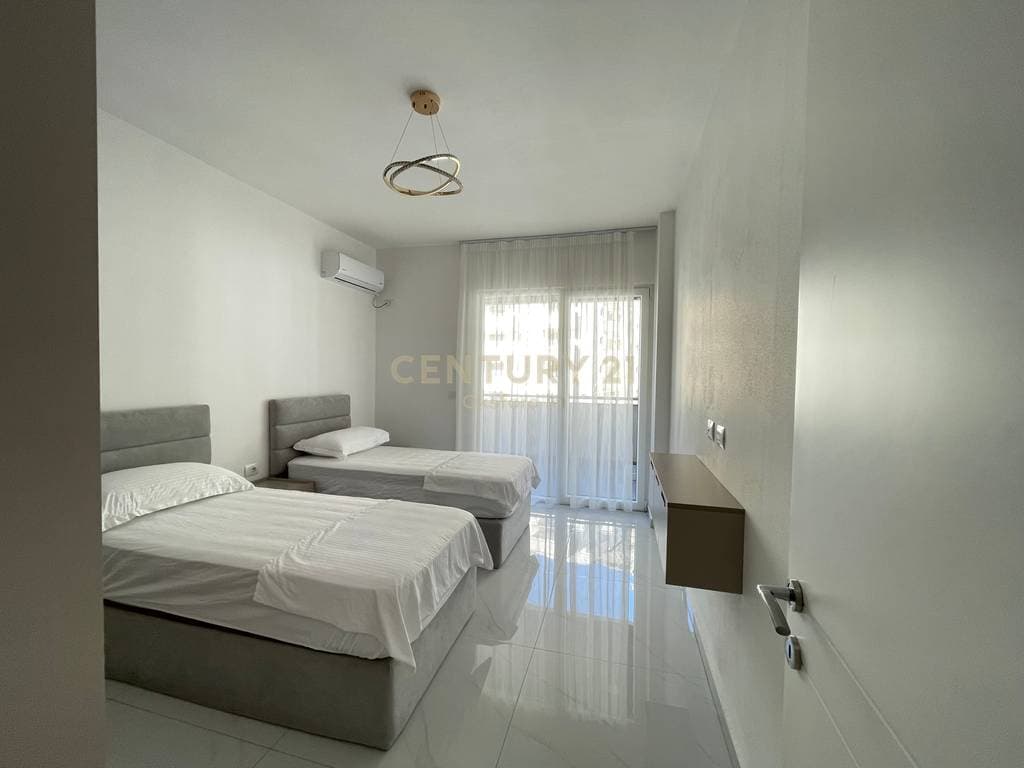 APARTAMENT 2+1+2 PER SHITJE NE ZEMER TE SHENGJINIT, 142.3 m², 213,450€ 4