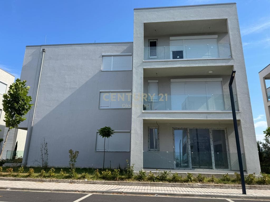 EKSKLUZIVE SHITET APARTAMENT 1+1 NE TALE