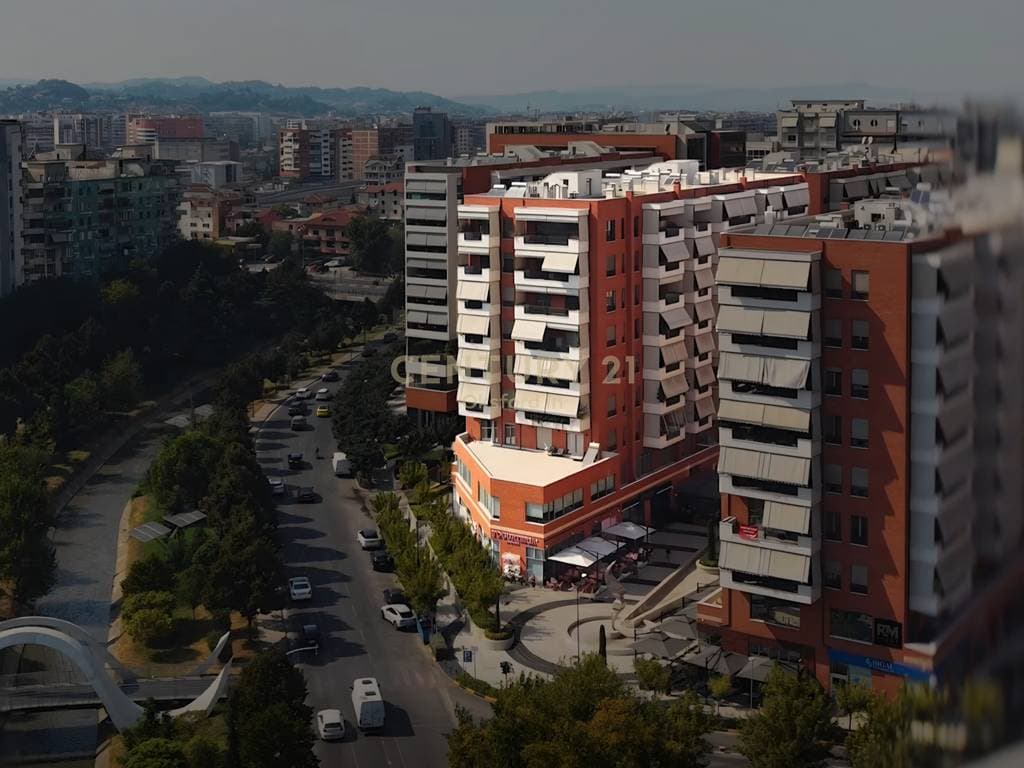 ✨ EKSKLUZIVE | PENTHOUSE PER SHITJE LUXURY 3+1 📍 KOMPLEKSI DELIJORGJI | TIRANË 2
