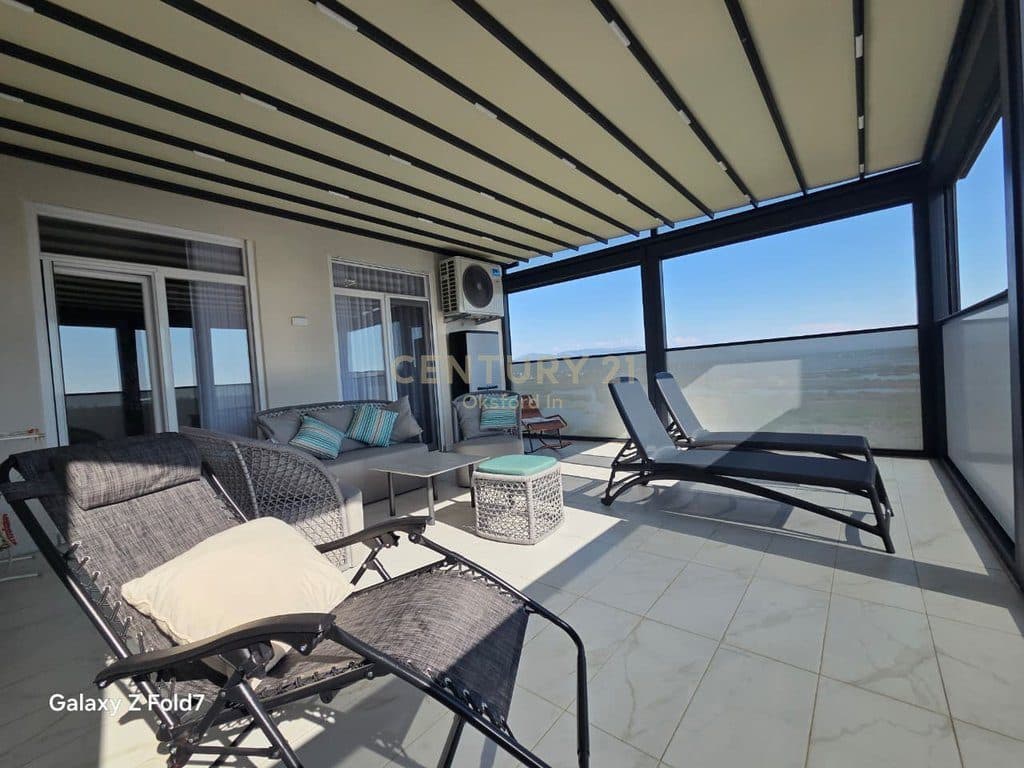 SHITET PENTHOUSE ME PAMJE NGA DETI NË SHËNGJIN