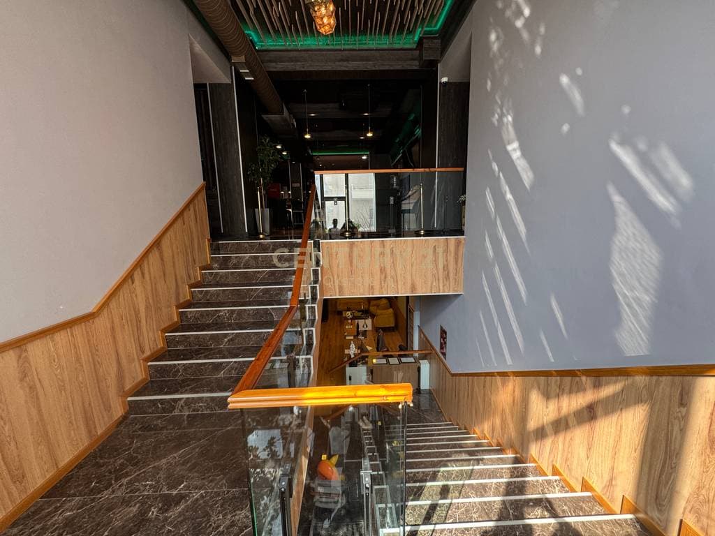 SHITET HOTEL NE VLORE PRANE VLORA MARINA 3