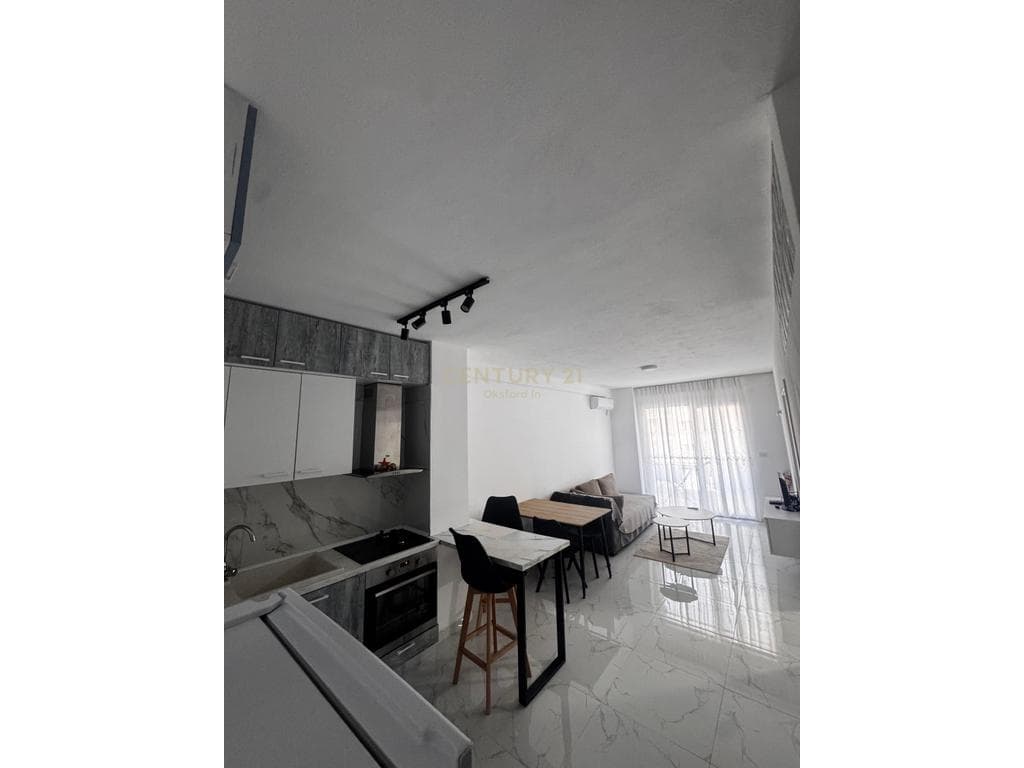 SHITET APARTAMENT 1+1 I ARREDUAR NE SHENGJIN 3