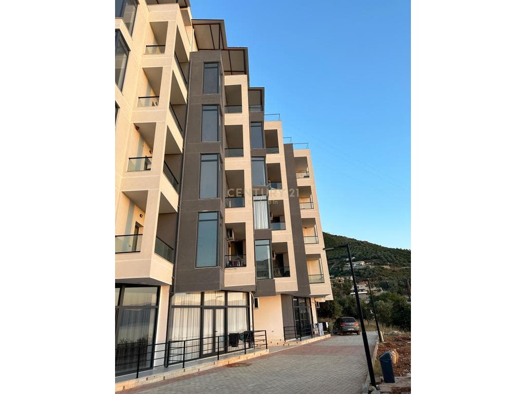 SHITEN 2 STUDIO NE VLORE 3
