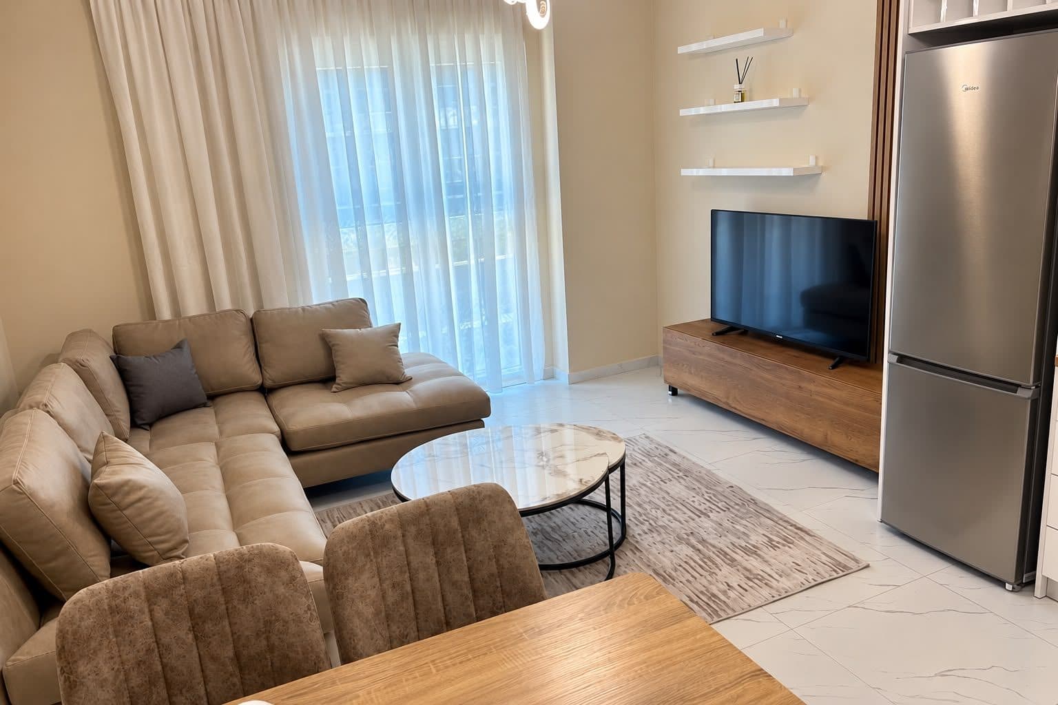 APARTAMENT 1+1 ME QIRA Sauk i Vjetër, Porto Tirana e Re