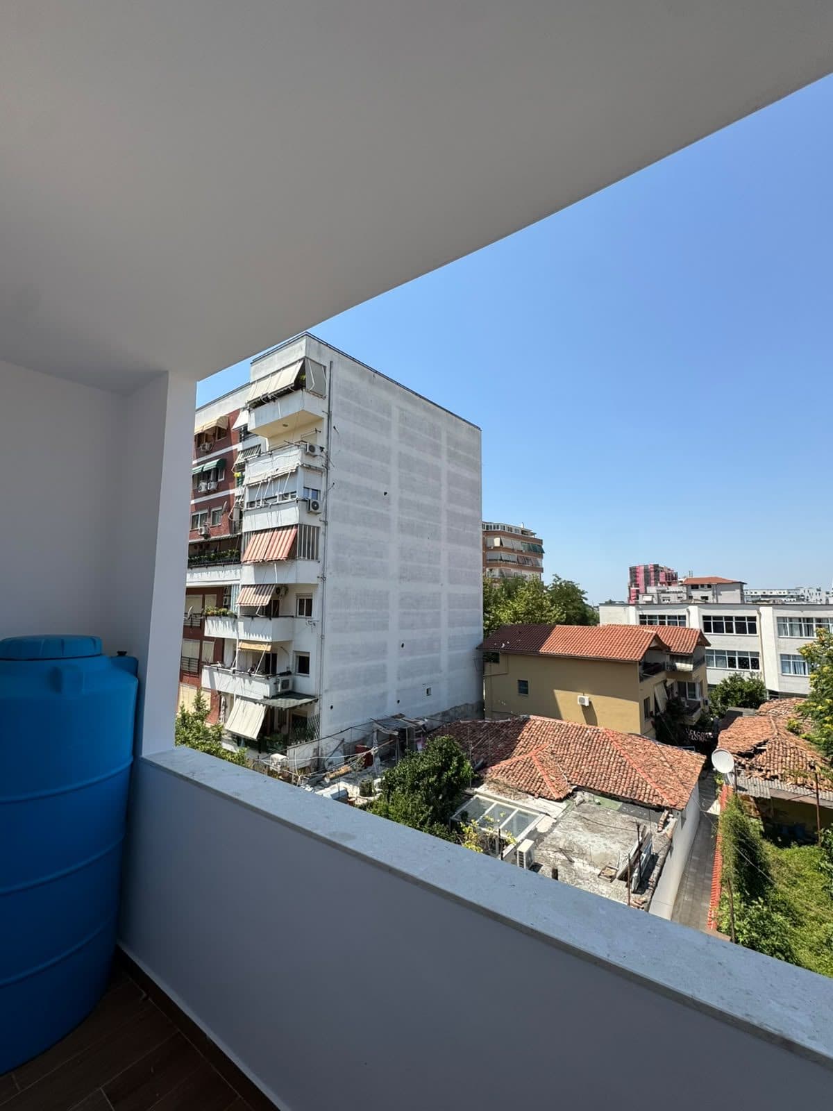 SHITET APARTAMENT 2+1, RRUGA 4 DËSHMORËT 4